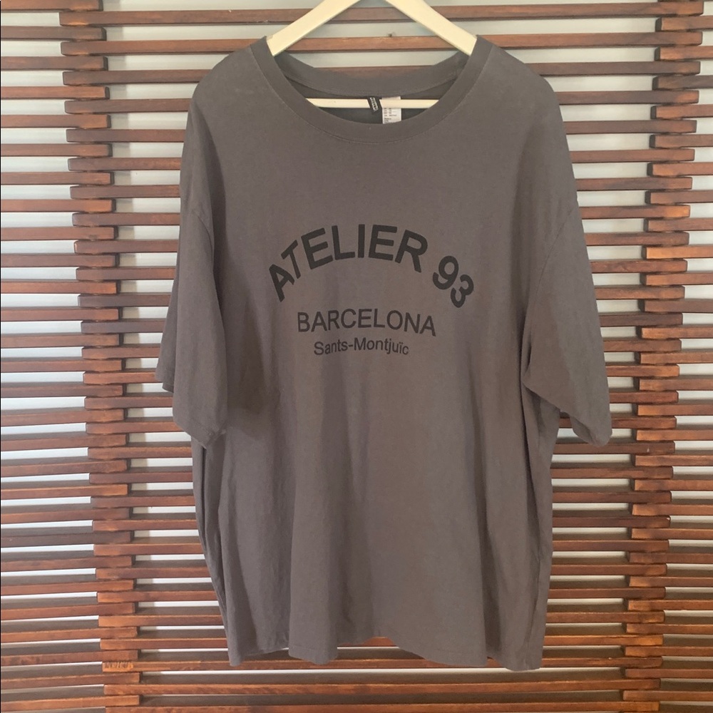 H&M Divided Atelier 93 Gray Graphic T-Shirt